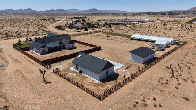 23670 Shirwaun, Apple Valley, CA 92307