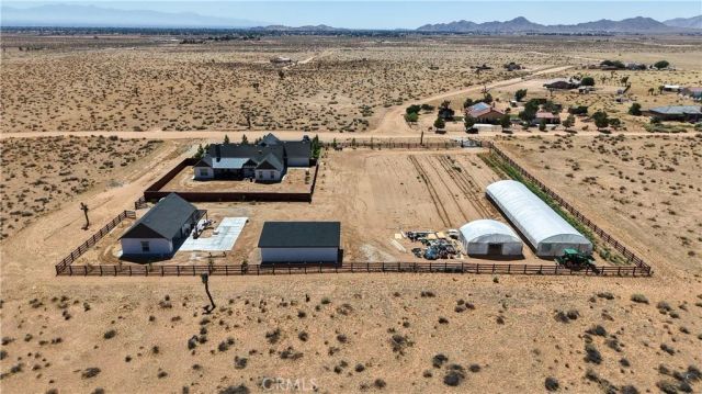 23670 Shirwaun, Apple Valley, CA 92307