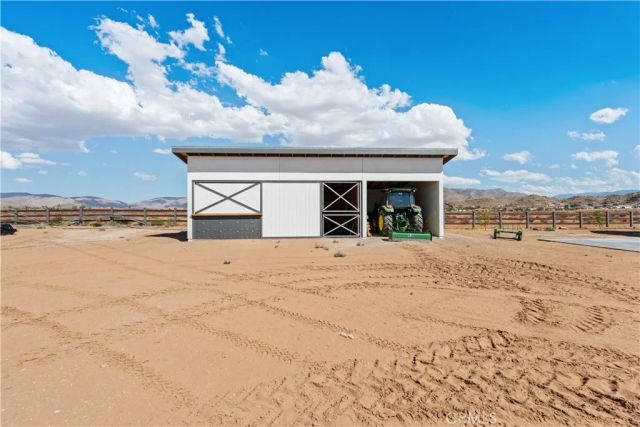 23670 Shirwaun, Apple Valley, CA 92307