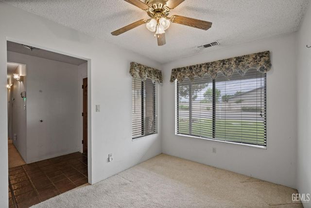 2065 Jenkins Road, Bakersfield, CA 93314