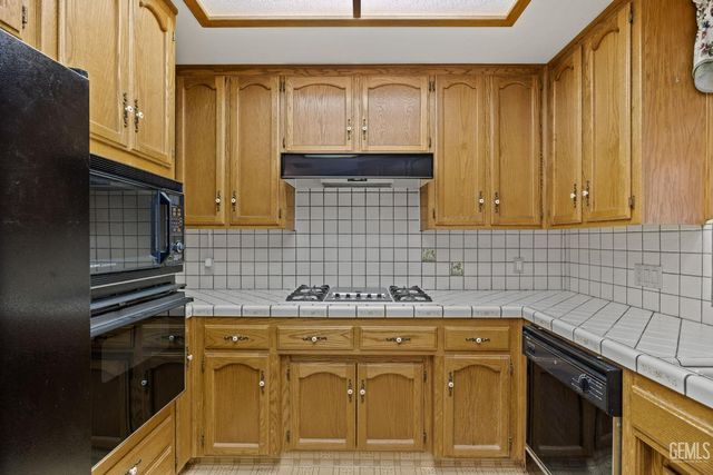 2065 Jenkins Road, Bakersfield, CA 93314