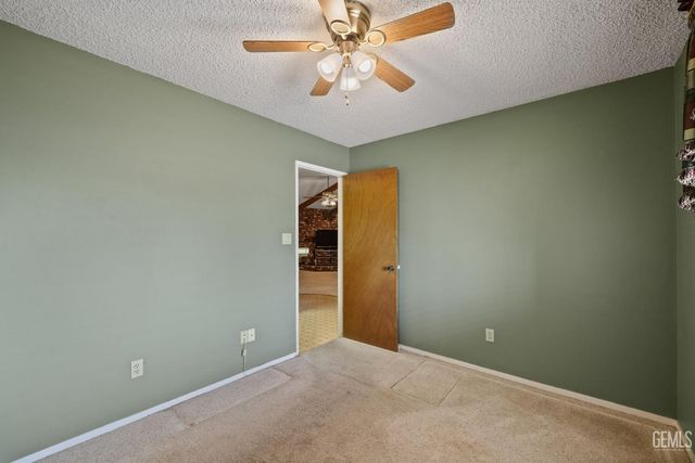 2065 Jenkins Road, Bakersfield, CA 93314