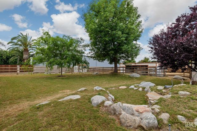 2065 Jenkins Road, Bakersfield, CA 93314