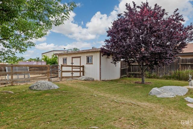 2065 Jenkins Road, Bakersfield, CA 93314