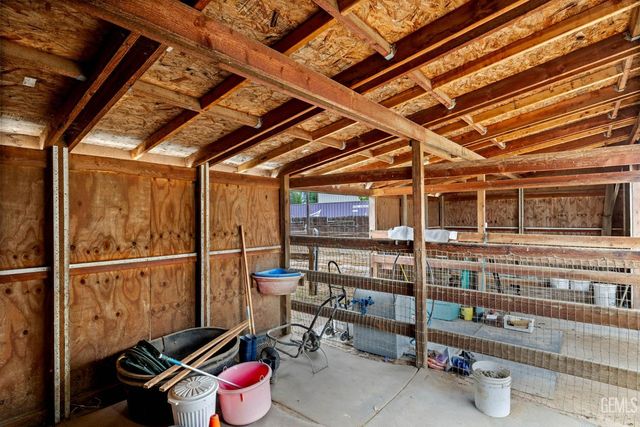 2065 Jenkins Road, Bakersfield, CA 93314