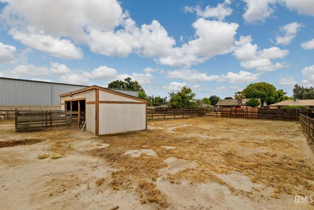 2065 Jenkins Road, Bakersfield, CA 93314