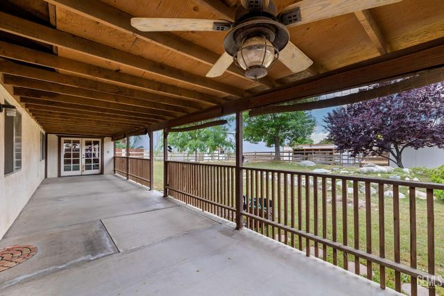 2065 Jenkins Road, Bakersfield, CA 93314