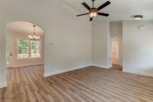 156 Lee Road, Reidsville, NC 27320