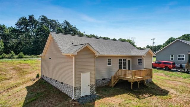 156 Lee Road, Reidsville, NC 27320