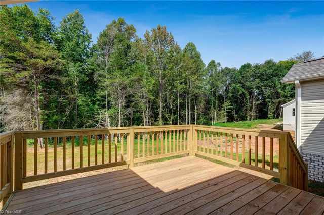 156 Lee Road, Reidsville, NC 27320