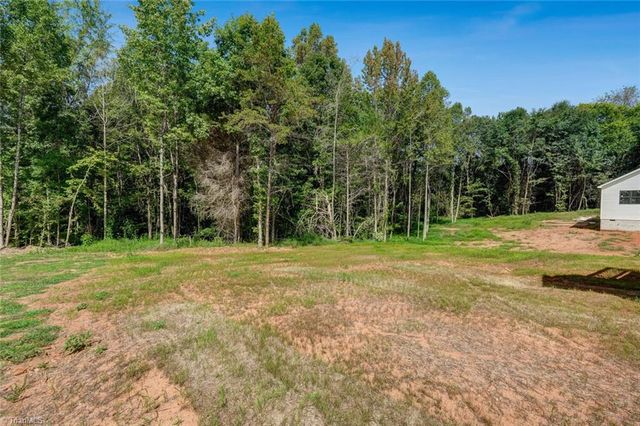 156 Lee Road, Reidsville, NC 27320
