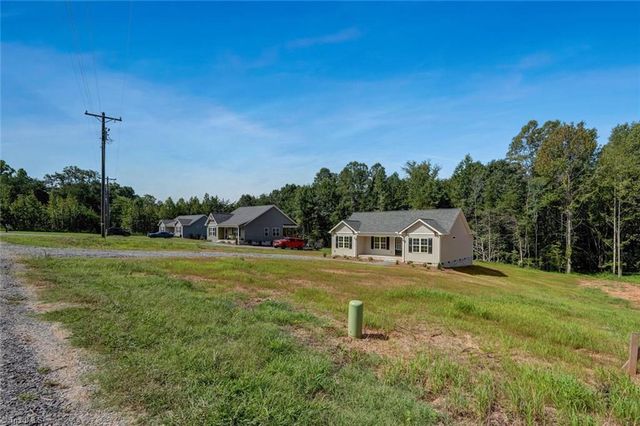 156 Lee Road, Reidsville, NC 27320