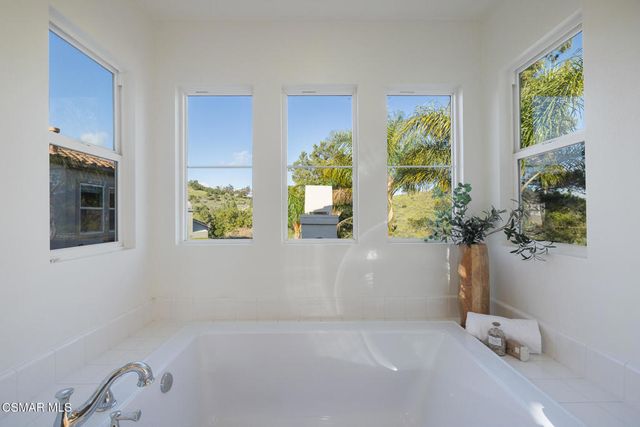 13290 Red Bird Court, Moorpark, CA 93021