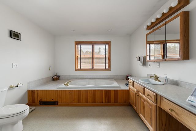 37 Rosy Lane, Campton, NH 03223