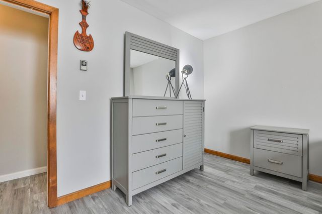 5 Tsienneto Rd Unit 194, Derry, NH 03038