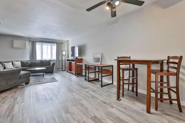 5 Tsienneto Rd Unit 194, Derry, NH 03038