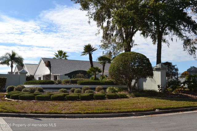 10416 Casa Grande Circle, Spring Hill, FL 34608