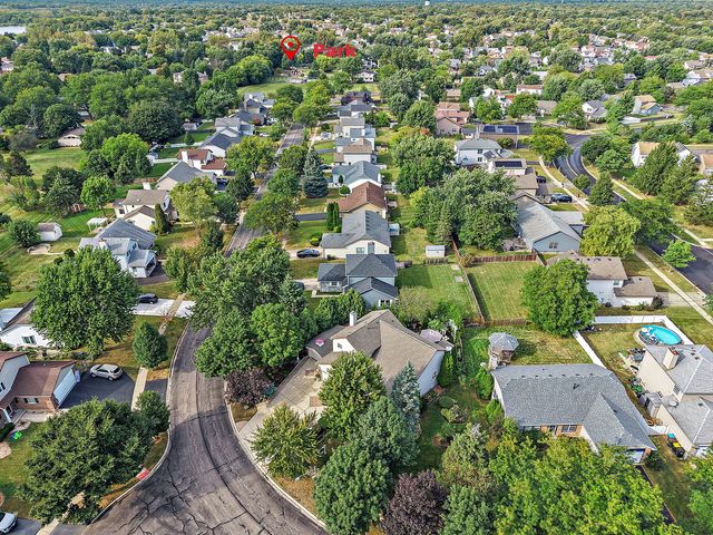 1021 Pheasant Trail, Carol Stream, IL 60188