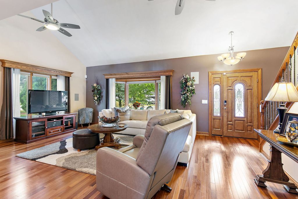 1021 Pheasant Trail, Carol Stream, IL 60188 — photo 3