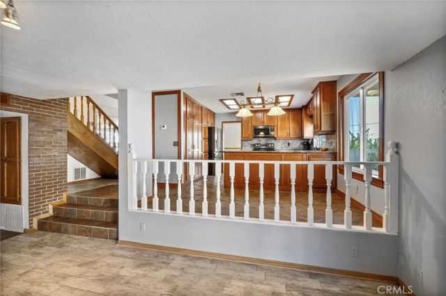 5086 Via Serena, Alta Loma, CA 91701