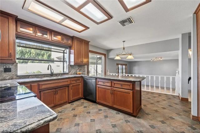 5086 Via Serena, Alta Loma, CA 91701