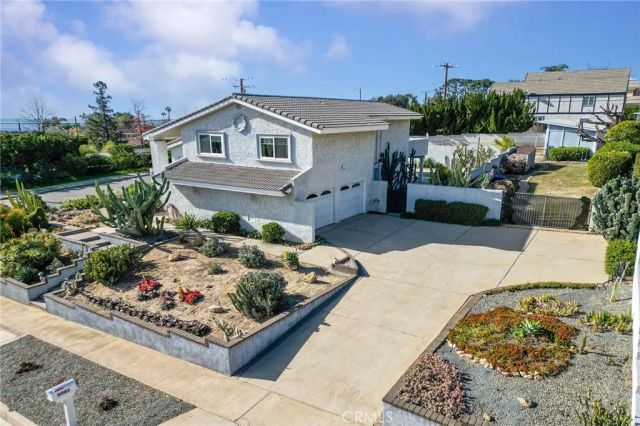 5086 Via Serena, Alta Loma, CA 91701