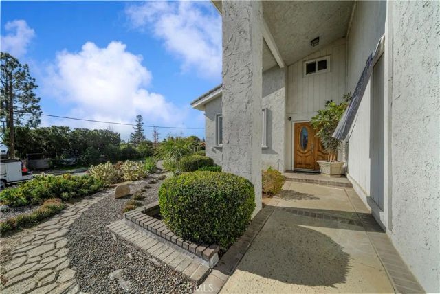 5086 Via Serena, Alta Loma, CA 91701