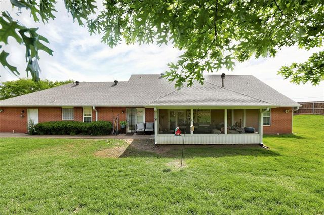 502 Pool Lane, Shawnee, OK 74801