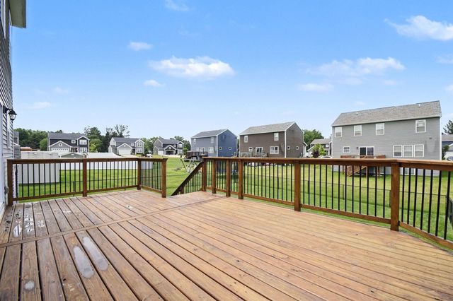 6677 Dutton Trail Drive SE, Caledonia, MI 49316