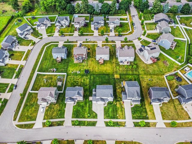 6677 Dutton Trail Drive SE, Caledonia, MI 49316