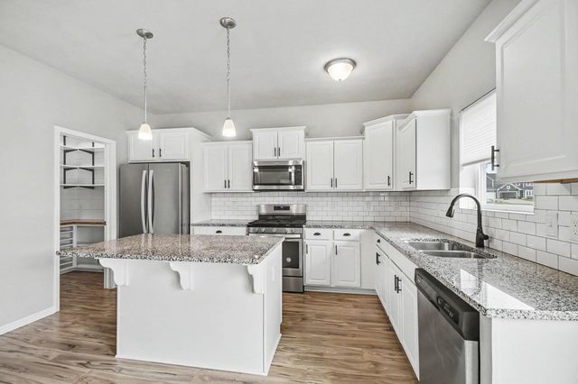 6677 Dutton Trail Drive SE, Caledonia, MI 49316