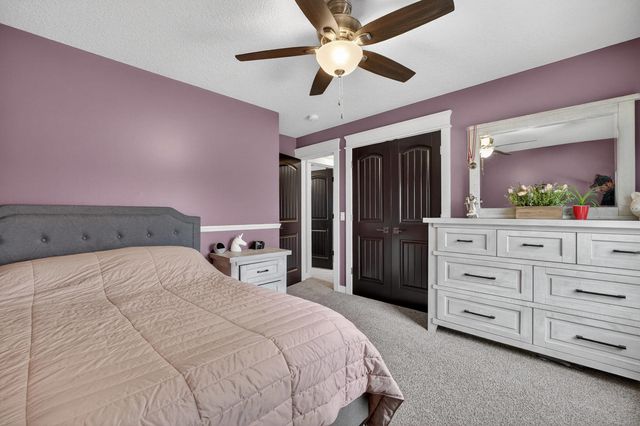 810 W Pine Street, Eldridge, IA 52748