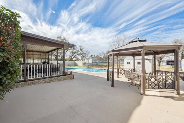 4914 Nancy Lane, Mansfield, TX 76063