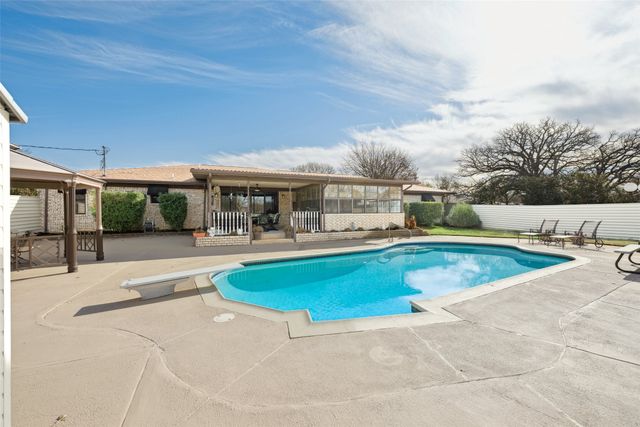 4914 Nancy Lane, Mansfield, TX 76063