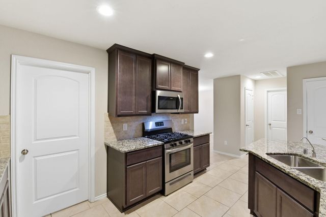 22014 Pheasant Bend Lane, Porter, TX 77365