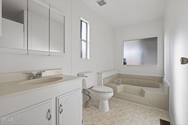 4700 Aurora Drive 108, Ventura, CA 93003