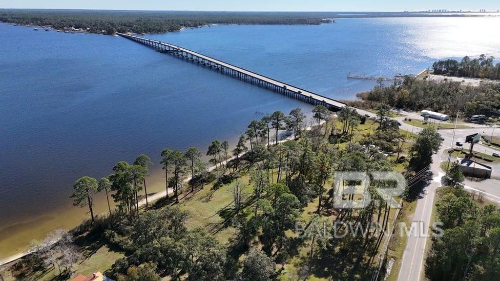 12612 6th Street, Lillian, AL 36549