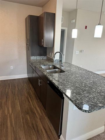 2420 ANN ROU ROAD 201, Tavares, FL 32778