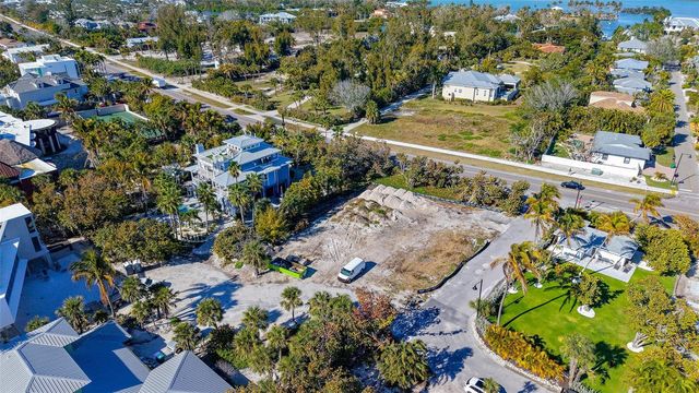 6603 GULFSIDE ROAD, Longboat Key, FL 34228