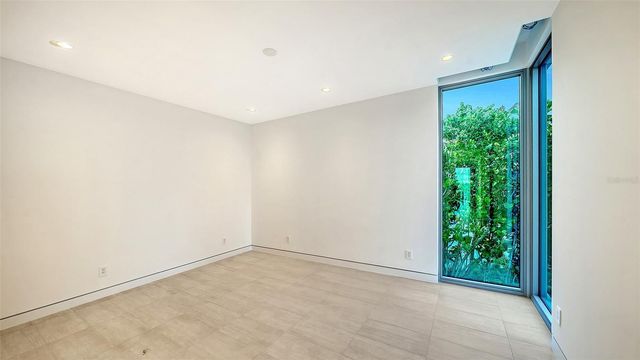 6603 GULFSIDE ROAD, Longboat Key, FL 34228