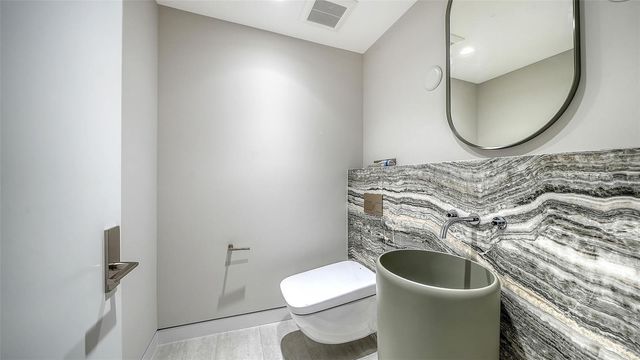 6603 GULFSIDE ROAD, Longboat Key, FL 34228