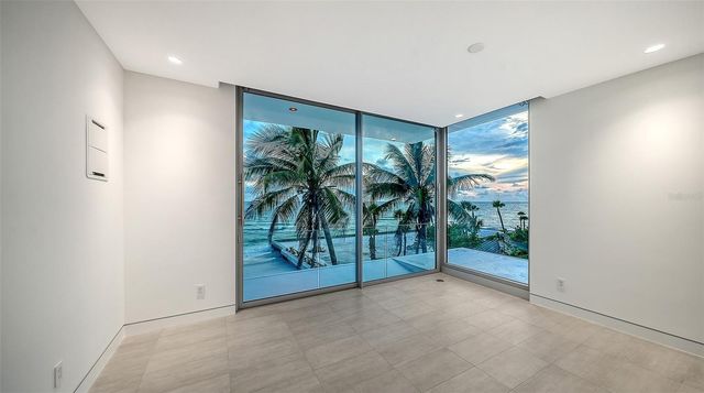 6603 GULFSIDE ROAD, Longboat Key, FL 34228