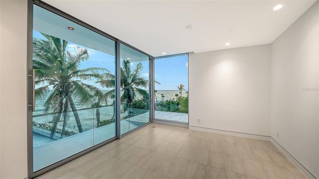 6603 GULFSIDE ROAD, Longboat Key, FL 34228