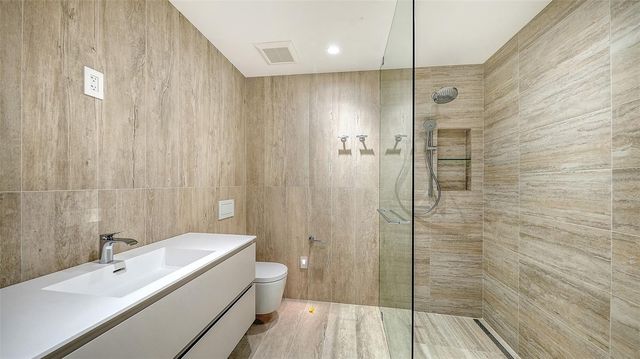 6603 GULFSIDE ROAD, Longboat Key, FL 34228
