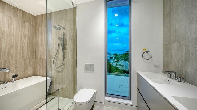 6603 GULFSIDE ROAD, Longboat Key, FL 34228