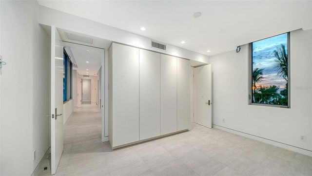 6603 GULFSIDE ROAD, Longboat Key, FL 34228