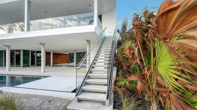 6603 GULFSIDE ROAD, Longboat Key, FL 34228