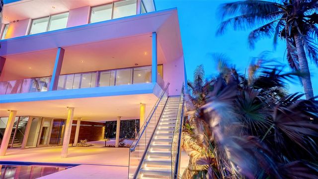 6603 GULFSIDE ROAD, Longboat Key, FL 34228