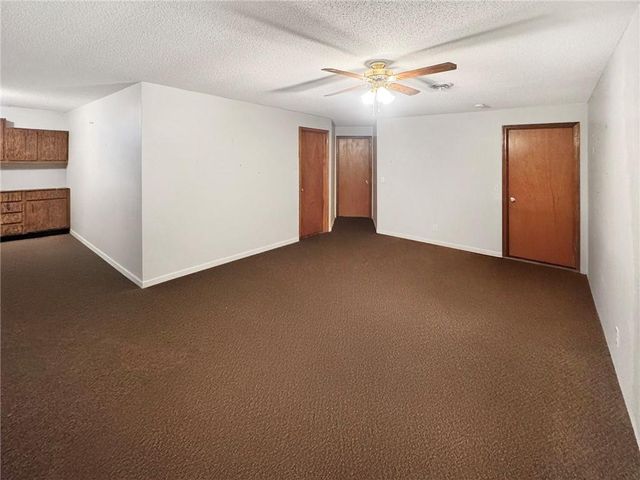 100 W 12th Street, Higginsville, MO 64037