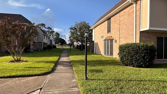 4205 Benard Court 9, Pasadena, TX 77503